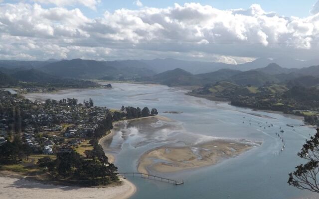 Harbour View Bed & Breakfast
