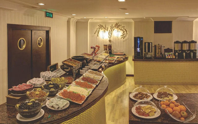 Susuzlu Atlantis Hotel