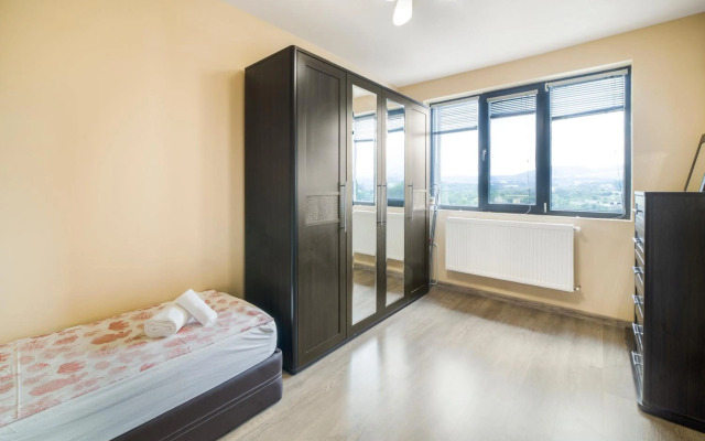 Vitosha View Apartment with Parking