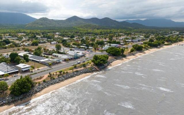 Cardwell Seascape Apartments
