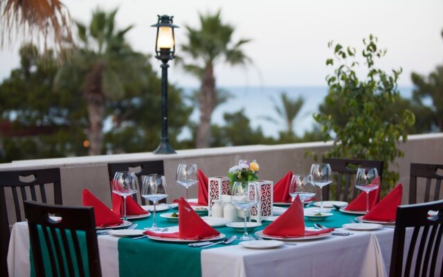 Pirate's Beach Club - Ultra All Inclusive