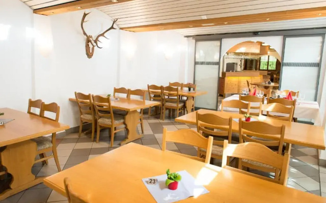 Hirschen Hotel Restaurant Bar