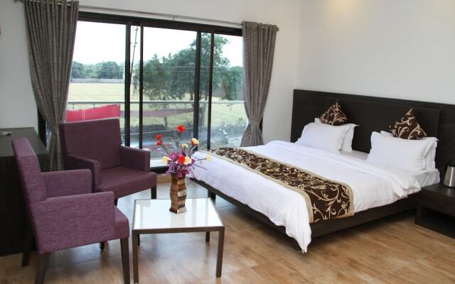 Oyo 3243 Hotel Aditya Gir