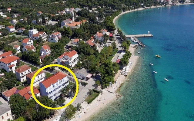 Tomo 1 - at the Beach - RA3