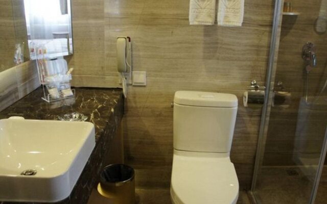 Paragon Holiday Hotel