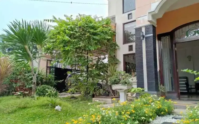 Sakinah Homey near Kutisari Road