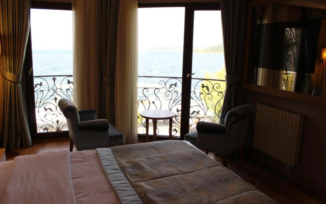 Lale Hotel