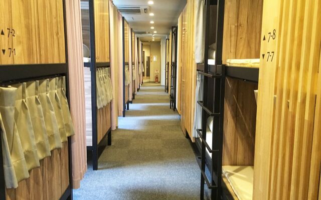 Namba Guesthouse HIVE - Hostel