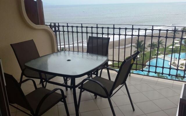 Unlimited Luxury SANMILLAN'S Condo