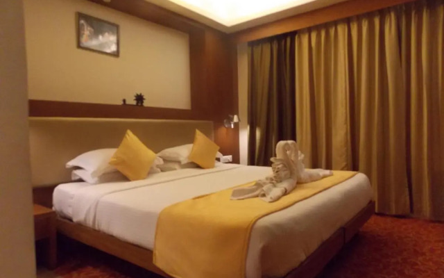 Silver Cloud Hotel & Banquets Ahmedabad