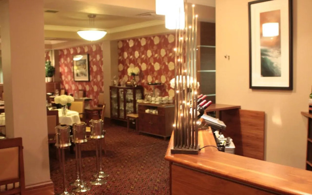 Vaughan Lodge Hotel