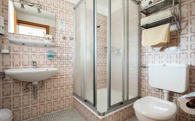 Waldhotel Auerhahn Bed & Breakfast