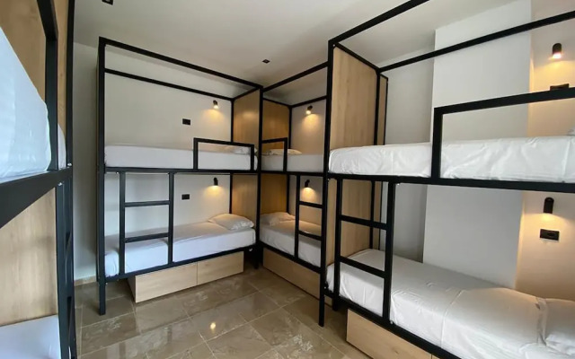 Central Boutique Hostel