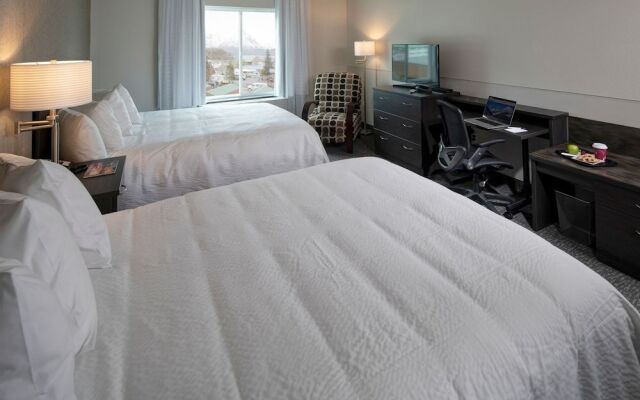 Totem Hotel and Suites