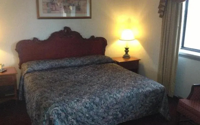 Embassy Motel - Franklin