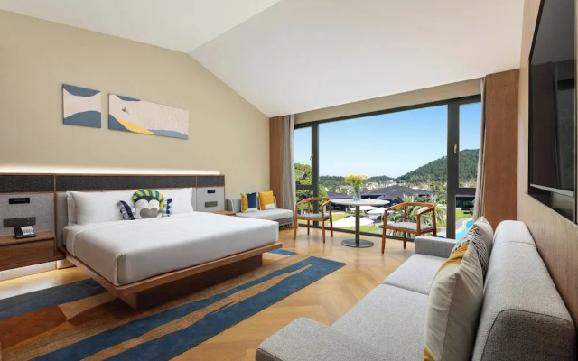 voco Ningbo Dongqian Lake by IHG