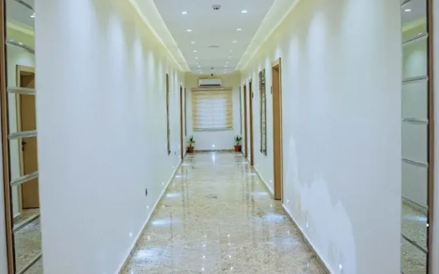 Check Inn Hotel Gimbiya