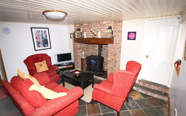 Carraroe Cottage