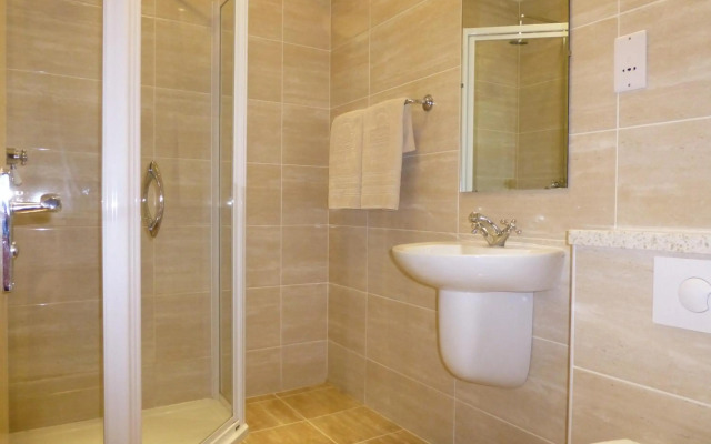 Sandringham Hotel
