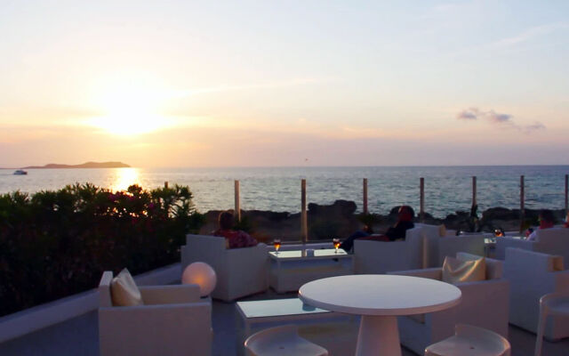 Nereida Aparthotel
