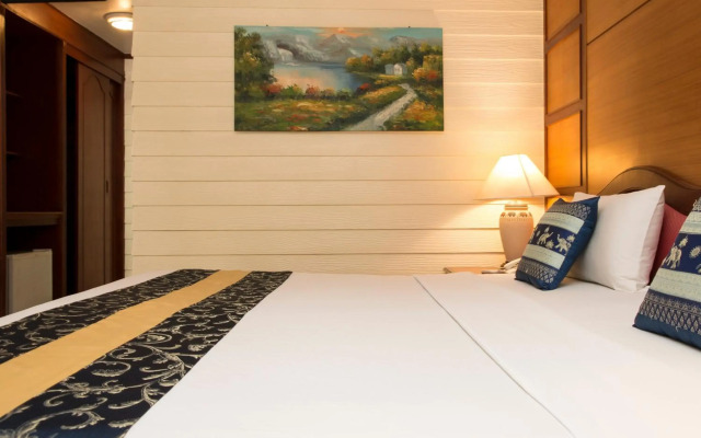 S Lodge (formally known as Sabai Lodge)