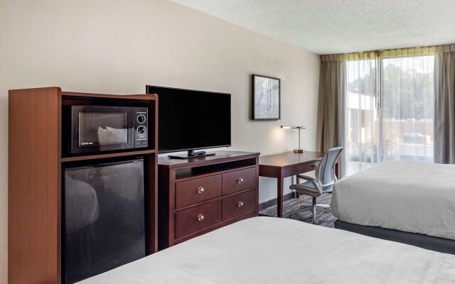 Clarion Inn