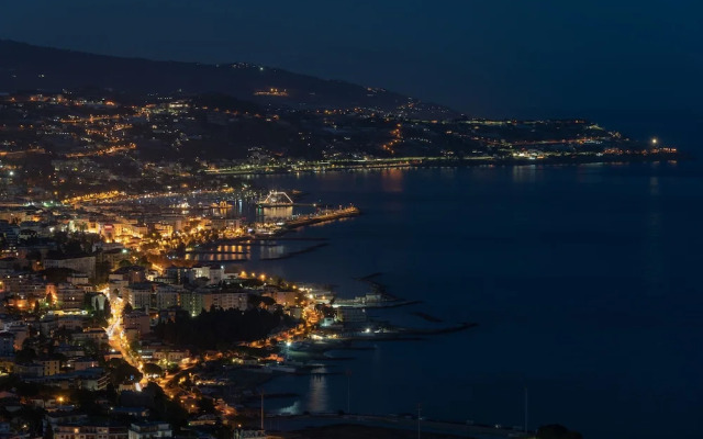 Sanremo Penthouse Market 700m From Sea