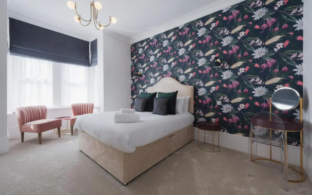 Somerset House Hotel & Restaurant