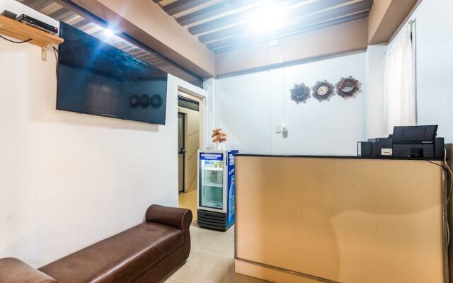 OYO 569 Alt Complex (Vaccinated Staff)