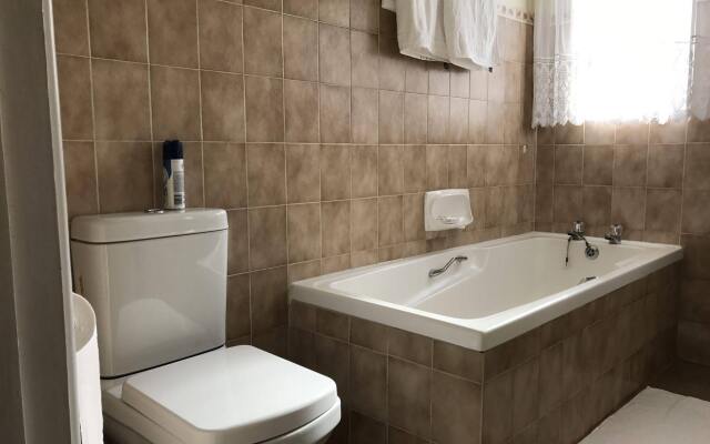 Edens Guest House