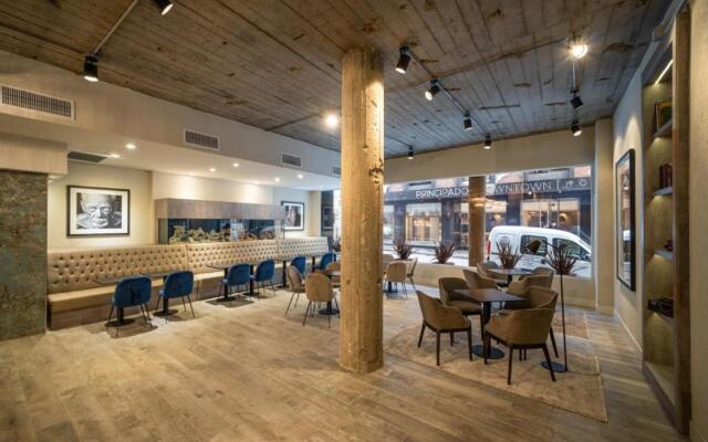 Efe Hotel & Cowork