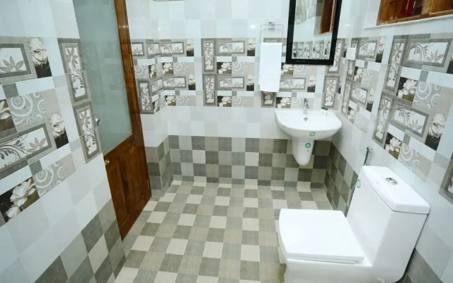 OYO 12937 Hotel Periyar Canopy