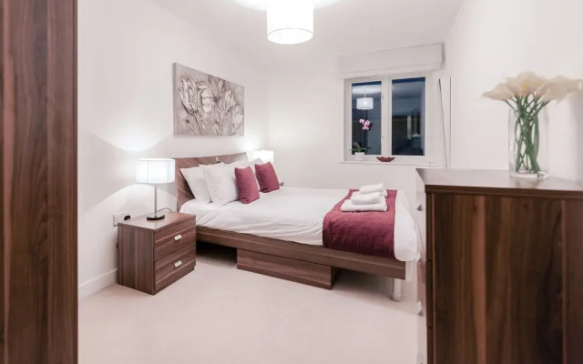 Roomspace Apartments -The Hurley