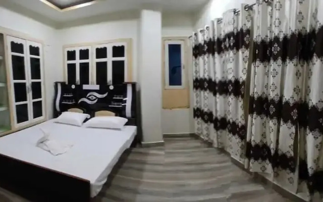 Rudraksh Home Stay