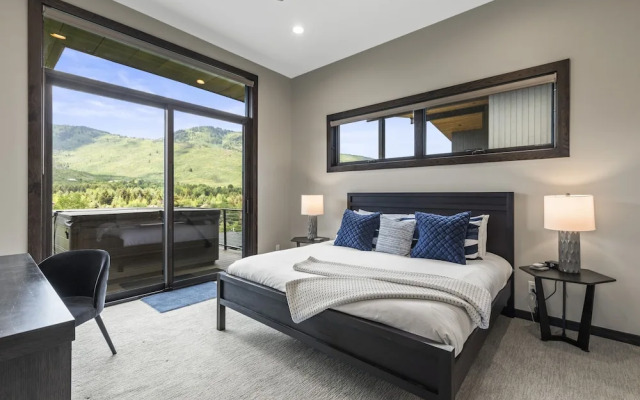 Nine Peaks 4 Bedroom Home