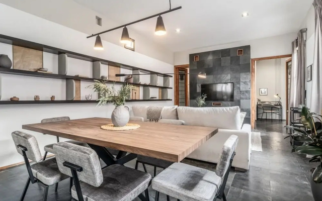 Monroe - 2 Bedrooms in Chueca