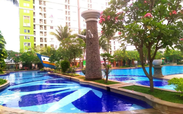 Tiny studio with pool, jogging track, gym and Mall