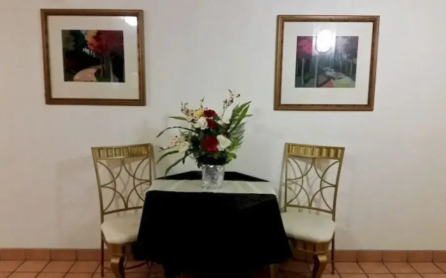 Ramada Inn Airport