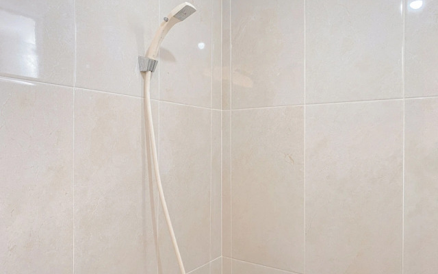 Well Furnished 2BR at Bassura City Apartment