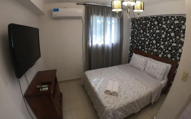 1080 Apartments