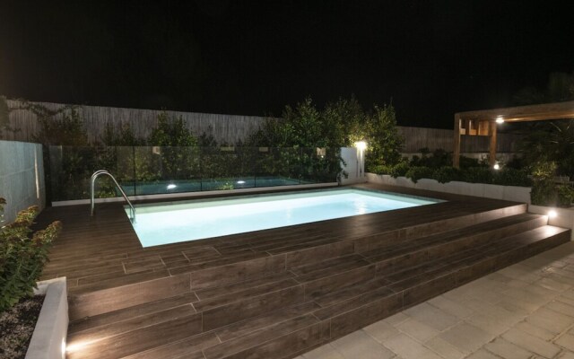 Charming Villa Close to the Beach - Beahost