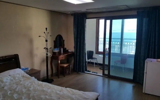 Eden Hostel