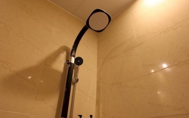S Petite Hotel