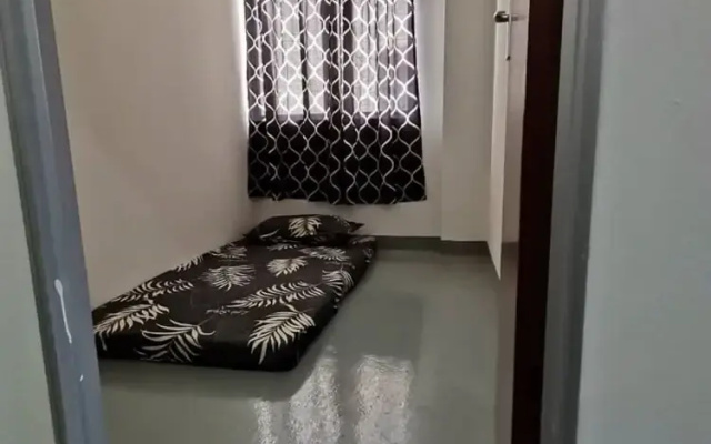 O Sri Rampai Metro Hostel