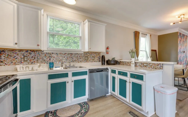 2 Mi to Dtwn: Family-friendly Atlanta Retreat!