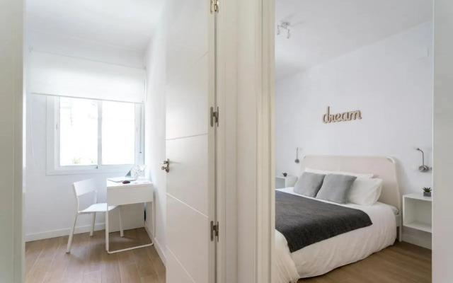 TRIANA 3 Bedrooms & 2 bath Parking Included