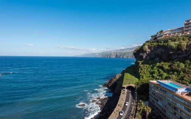 Ocean Vistas 24