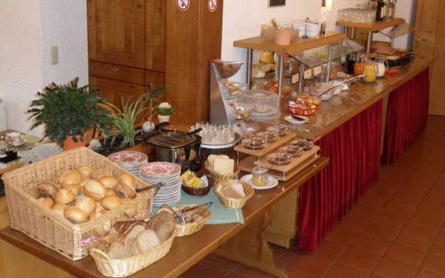 Gästehaus Weingut - Fröhliches Weinfass