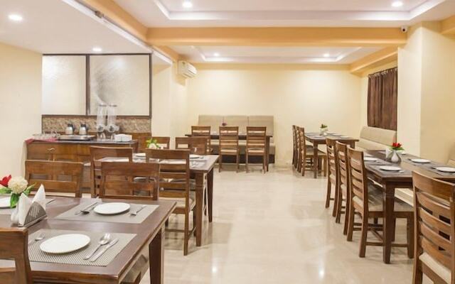 Hotel City Square by KeyMagics