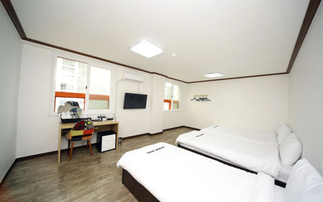 Ekonomy Hotel Mokpo
